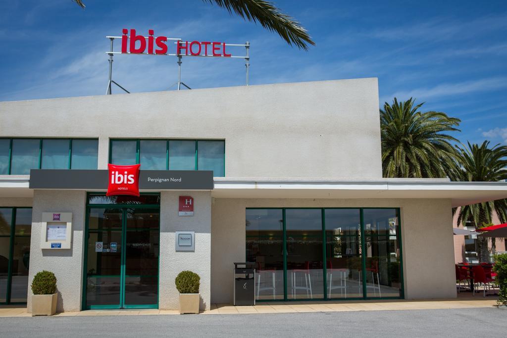 Отель Ibis Perpignan Nord Ривсальт Экстерьер фото